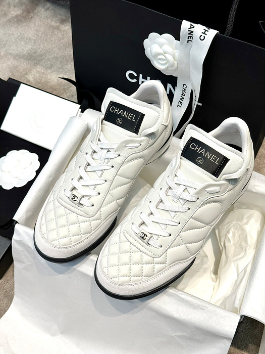 샤넬 23SS 스니커즈