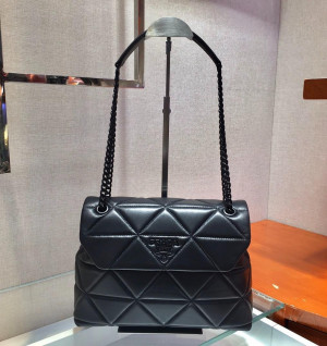 프라다 스펙트럼 나파 가죽 라지 숄더백