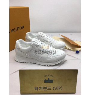 루이비통 런어웨이 스니커즈 (남성용)