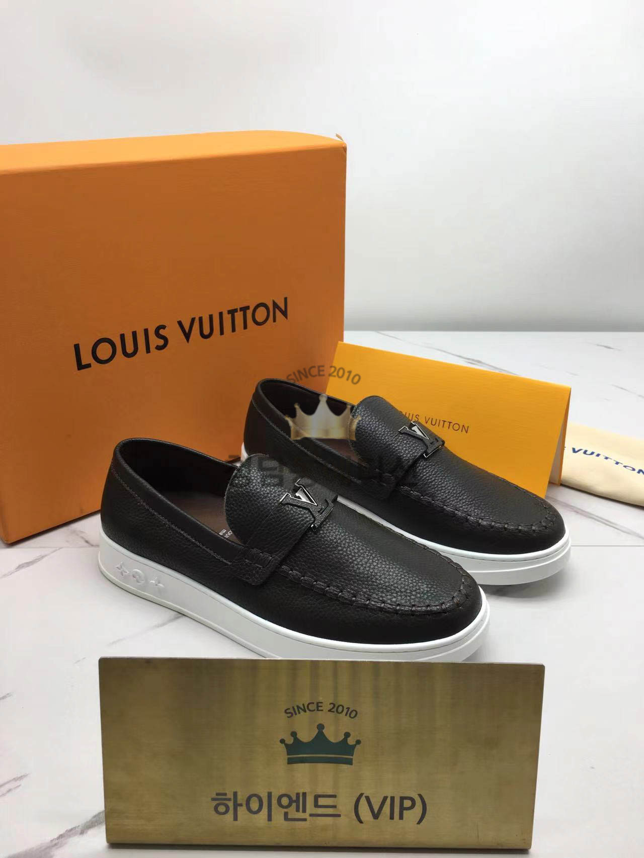 루이비통 레더 슬립온 로퍼 (남성용)