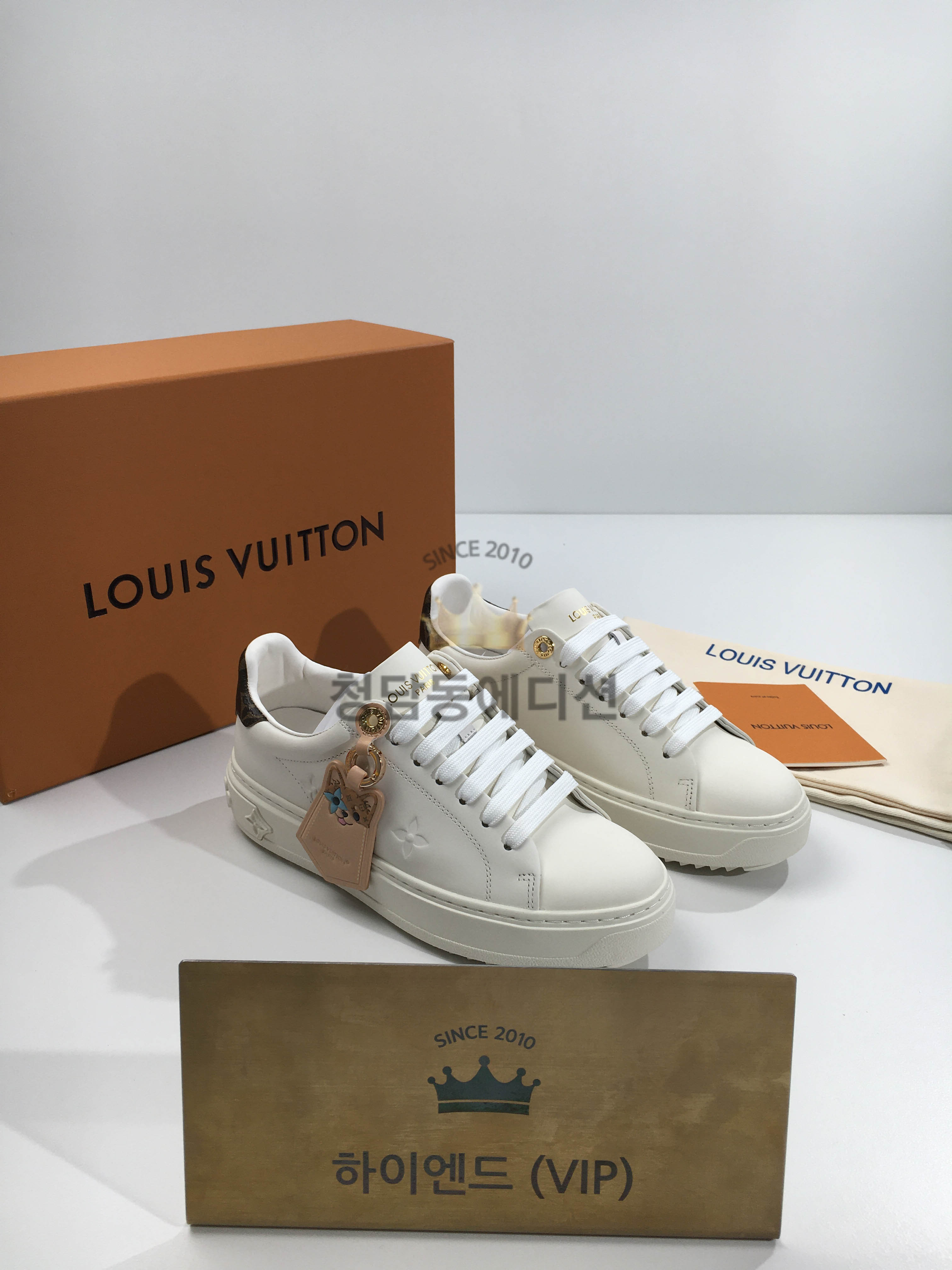 루이비통 타임아웃 스니커즈 (여성용)