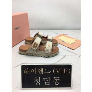 미우미우 캔버스 슬라이드