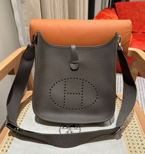 에르메스 에블린 29 올수공 (컬러 에땅)