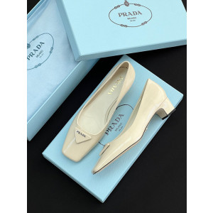 프라다 페이던트 펌프스