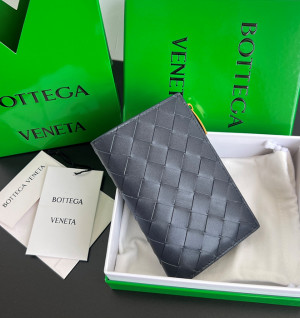 보테가 베네타 미디움 인트레치아토 폴더형 지갑 749940