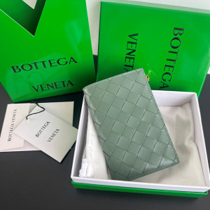 보테가 베네타 미디움 인트레치아토 폴더형 지갑 749940
