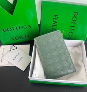 보테가 베네타 미디움 인트레치아토 폴더형 지갑 749940