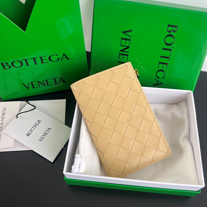 보테가 베네타 미디움 인트레치아토 폴더형 지갑 749940