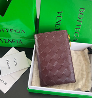 보테가 베네타 미디움 인트레치아토 폴더형 지갑 749940