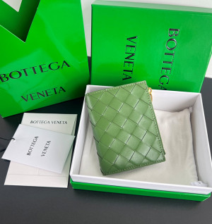 보테가 베네타 스몰 인트레치아토 폴더형 지갑 749940