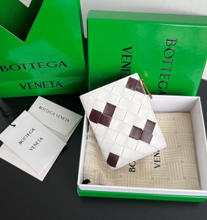 보테가 베네타 스몰 인트레치아토 폴더형 지갑 749940