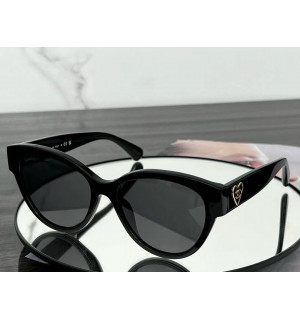 샤넬 스퀘어 하트 선글라스 CH5477