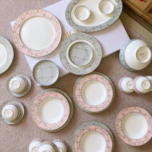 디올 까나쥬 몽테인 34피스 식기 세트