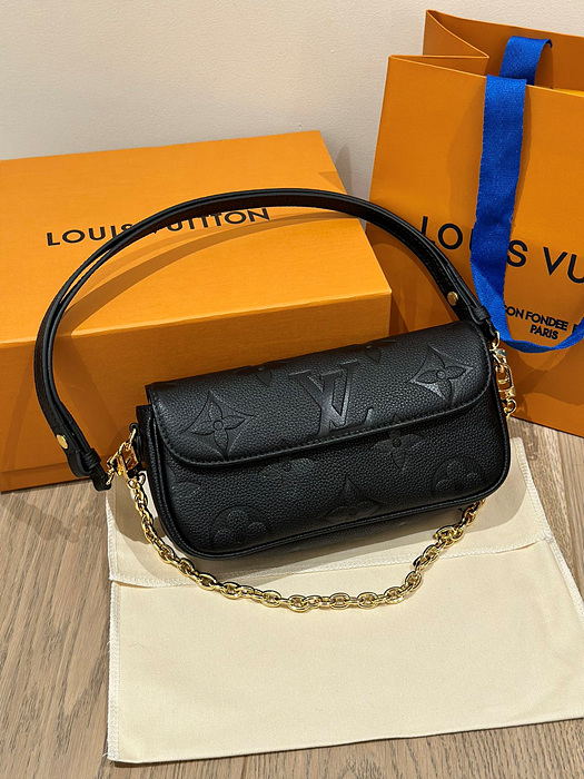 루이비통 월릿 온 체인