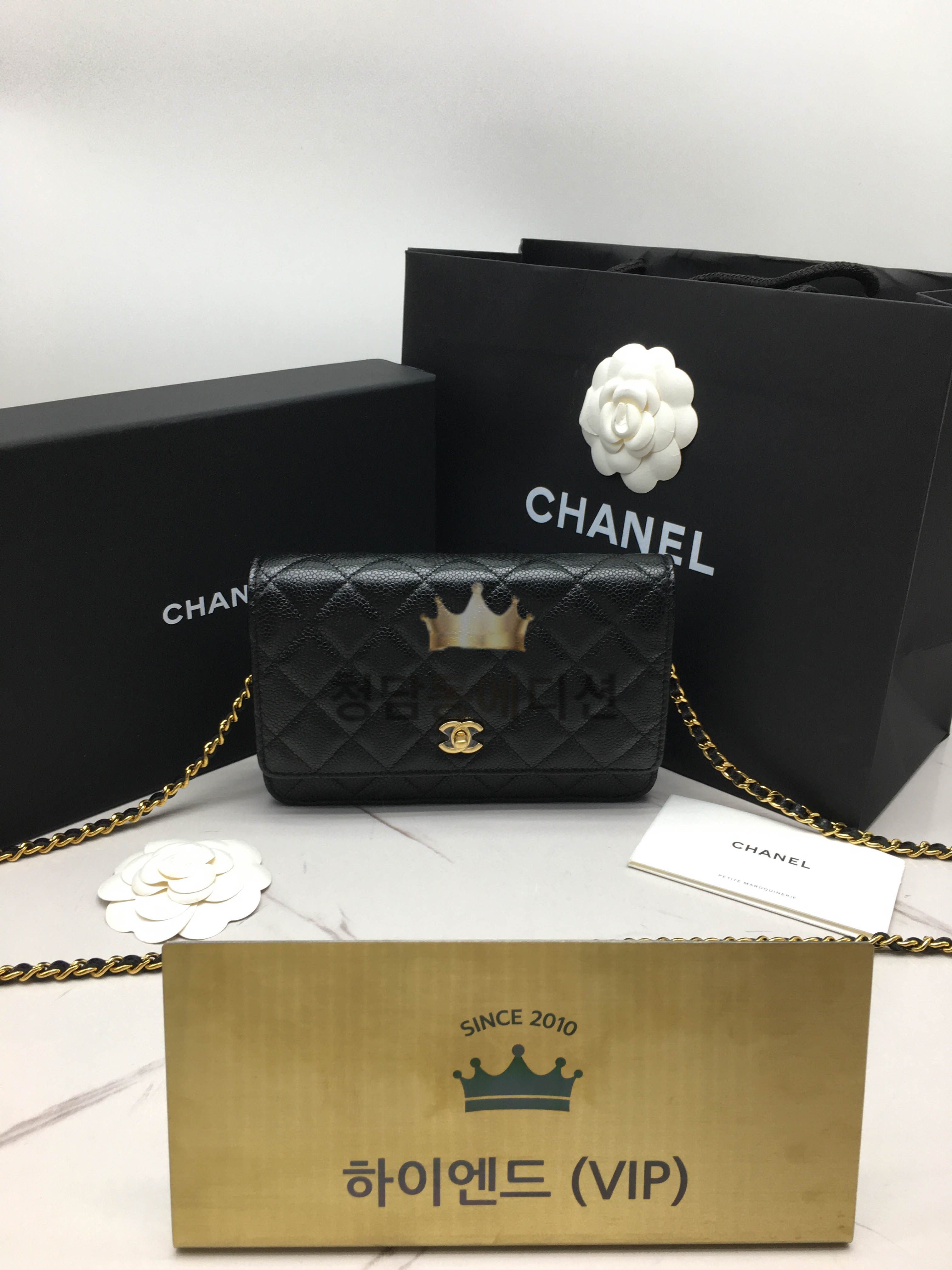 샤넬 클래식 WOC 숄더 체인 월렛백 금장 (upgarde ver.) (턴락)