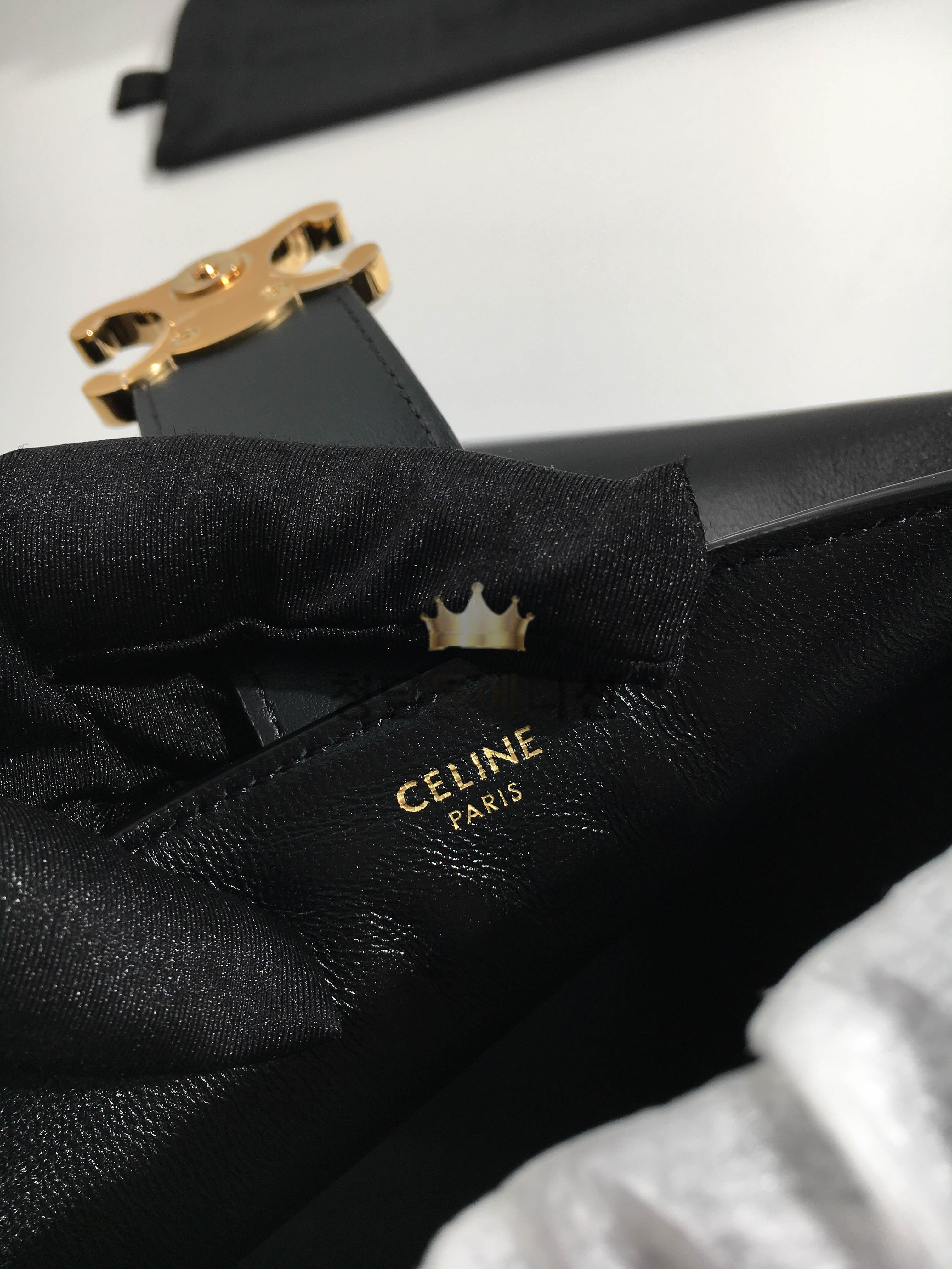 셀린느 미니 루이즈 버킷 10N473