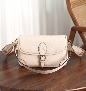 루이비통 다이앤 M46388 (upgrade ver.)