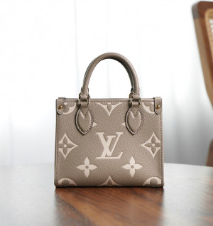 루이비통 온더고 BB M47054 (upgrade ver.)