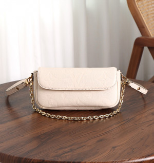 루이비통 월릿 온 체인 아이비 M82210 (upgrade ver.)