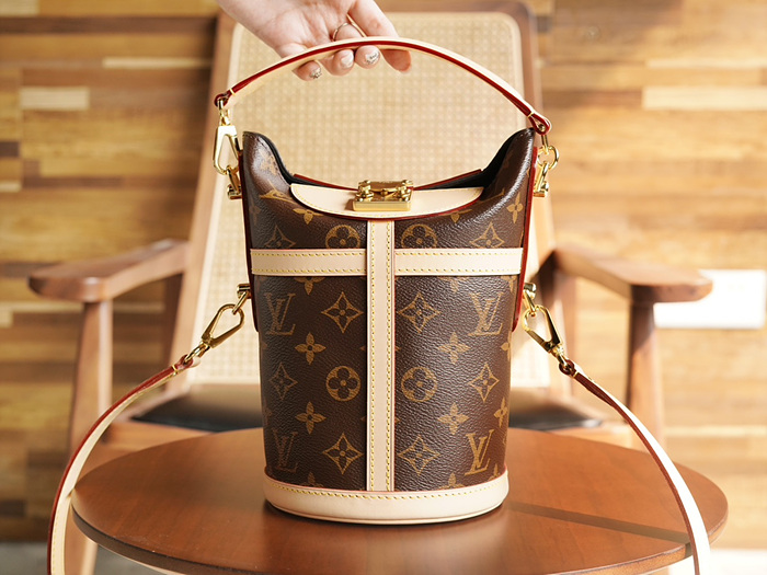 루이비통 더플백 M43587 (upgrade ver.)