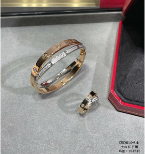 까르띠에 다이아 러브 브레이슬릿