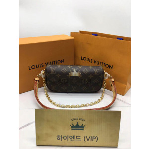 루이비통 모노그램 아이비 WOC M81911 (upgrade ver.)