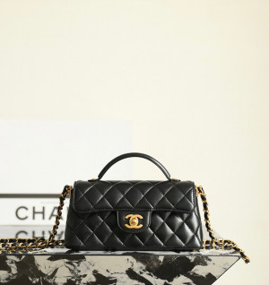 샤넬 25P 핸들 장식의 플랩백 (뉴 켈리백)