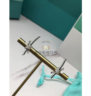 티파니앤코 노트 이어링 (컬러 로즈골드, 화이트골드)