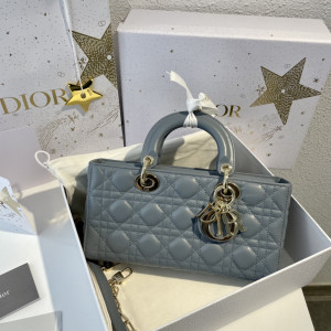 디올 cd D-joy 까나쥬 숄더백 미디움 (컬러 클라우드 블루)