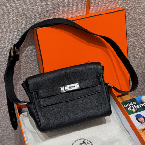 에르메스 켈리 메신저백 올수공 (컬러 누아(블랙)) (Renewal ver.)