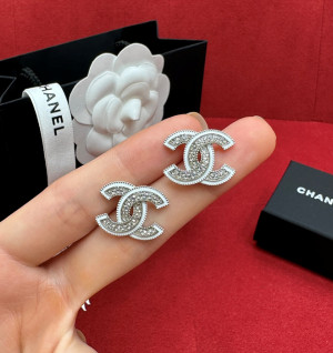 샤넬 귀걸이
