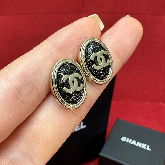 샤넬 에나멜 귀걸이