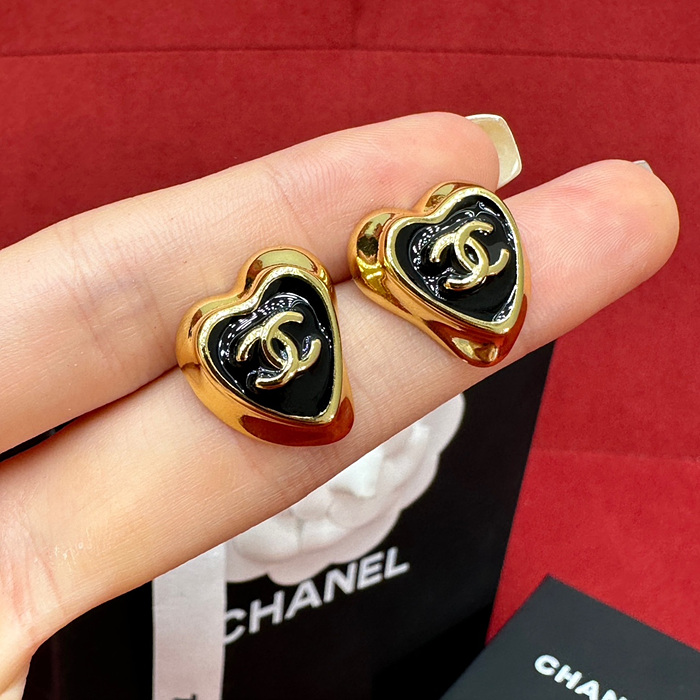 샤넬 하트 귀걸이