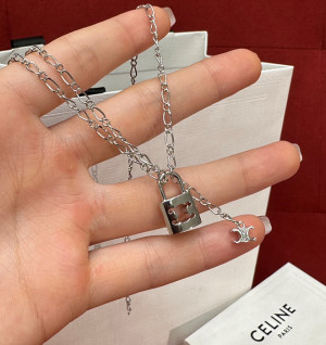 셀린느 트리오페 락 목걸이