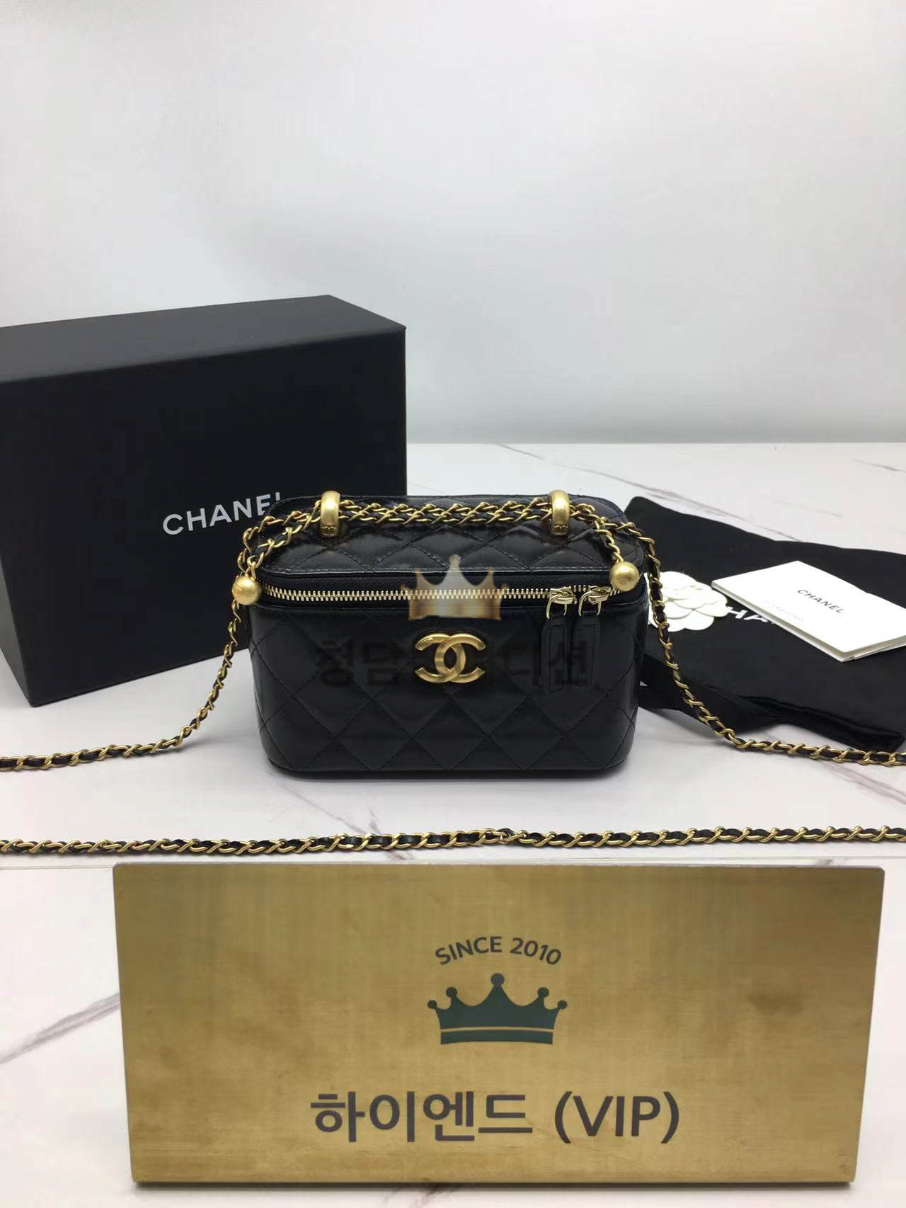 샤넬 직사각 베니티백 24SS AP3651