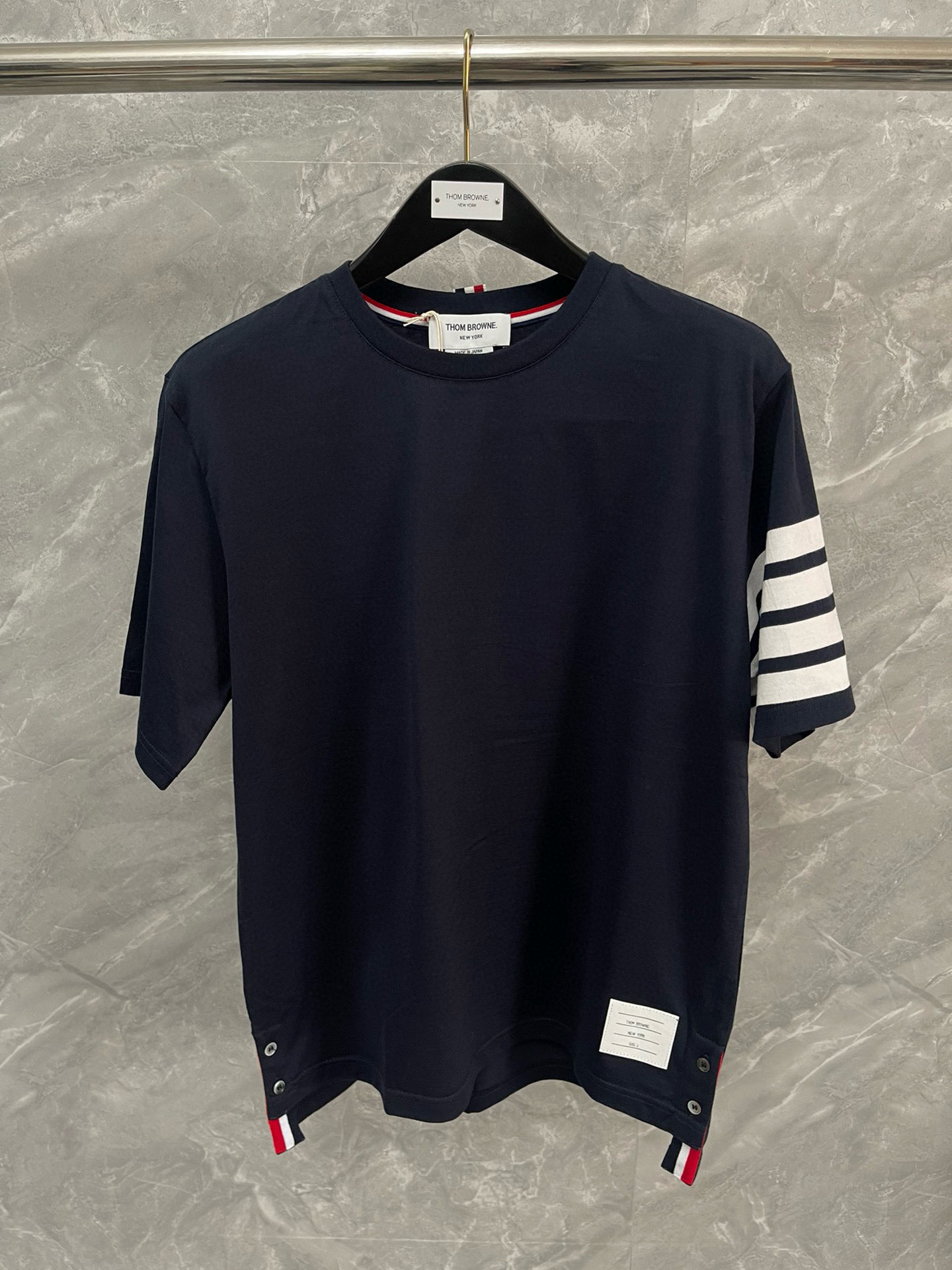 [대리석집] 톰브라운 반팔 티셔츠 (남성용)