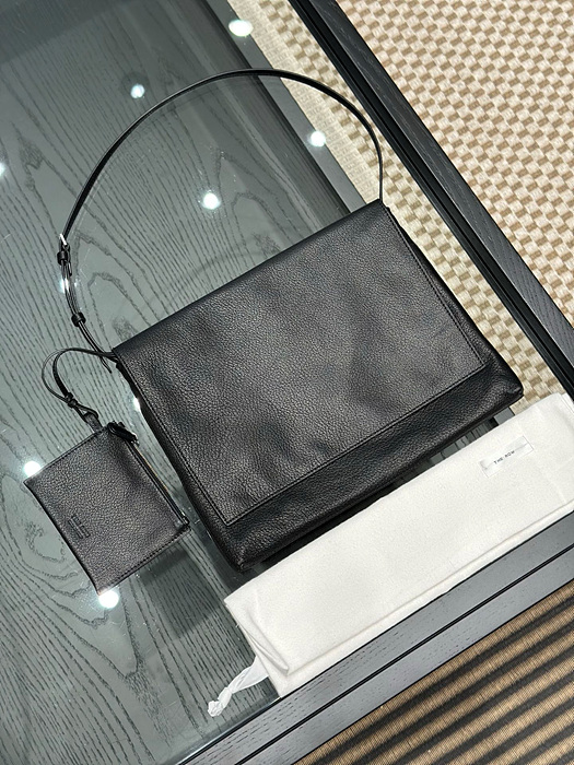 더 로우 난 숄더백