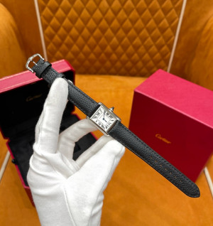 까르띠에 탱크 머스트 스몰 WSTA0042