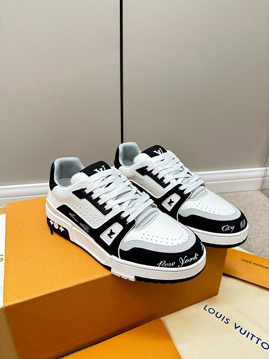 루이비통 트레이너 스니커즈 (남녀공용)