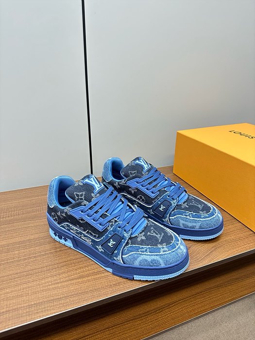 루이비통 트레이너 스니커즈 (남녀공용)