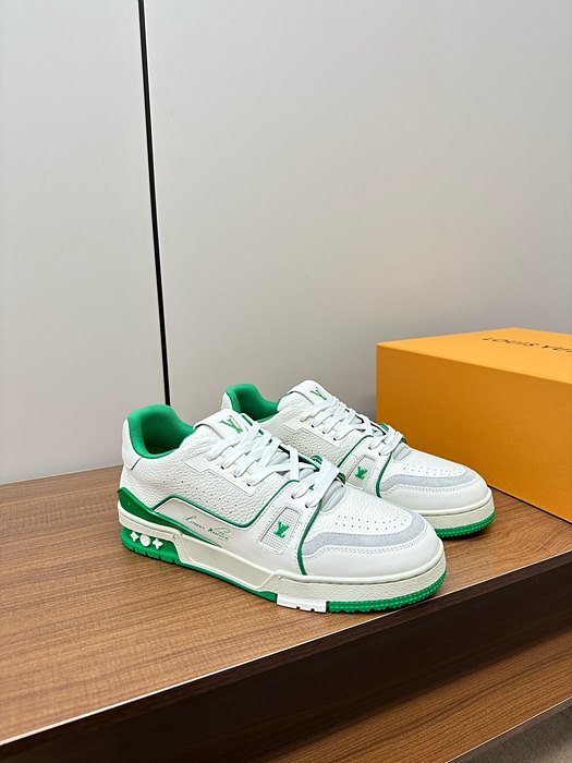 루이비통 트레이너 스니커즈 (남녀공용)