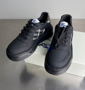 버버리 스니커즈 (남성용)