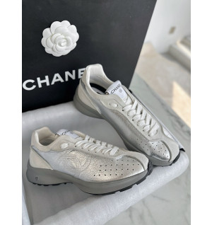 샤넬 크루즈 스니커즈