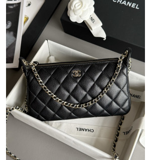 샤넬 25A 체인 미니 숄더백 직사각 체인 스트랩 캐비어 블랙 AP4704