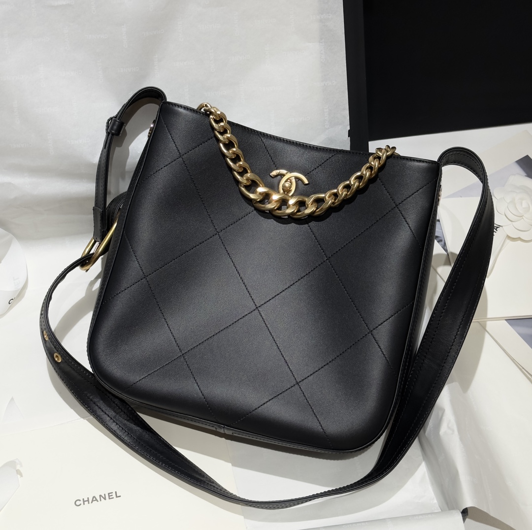 샤넬 호보 핸드백 AS2844