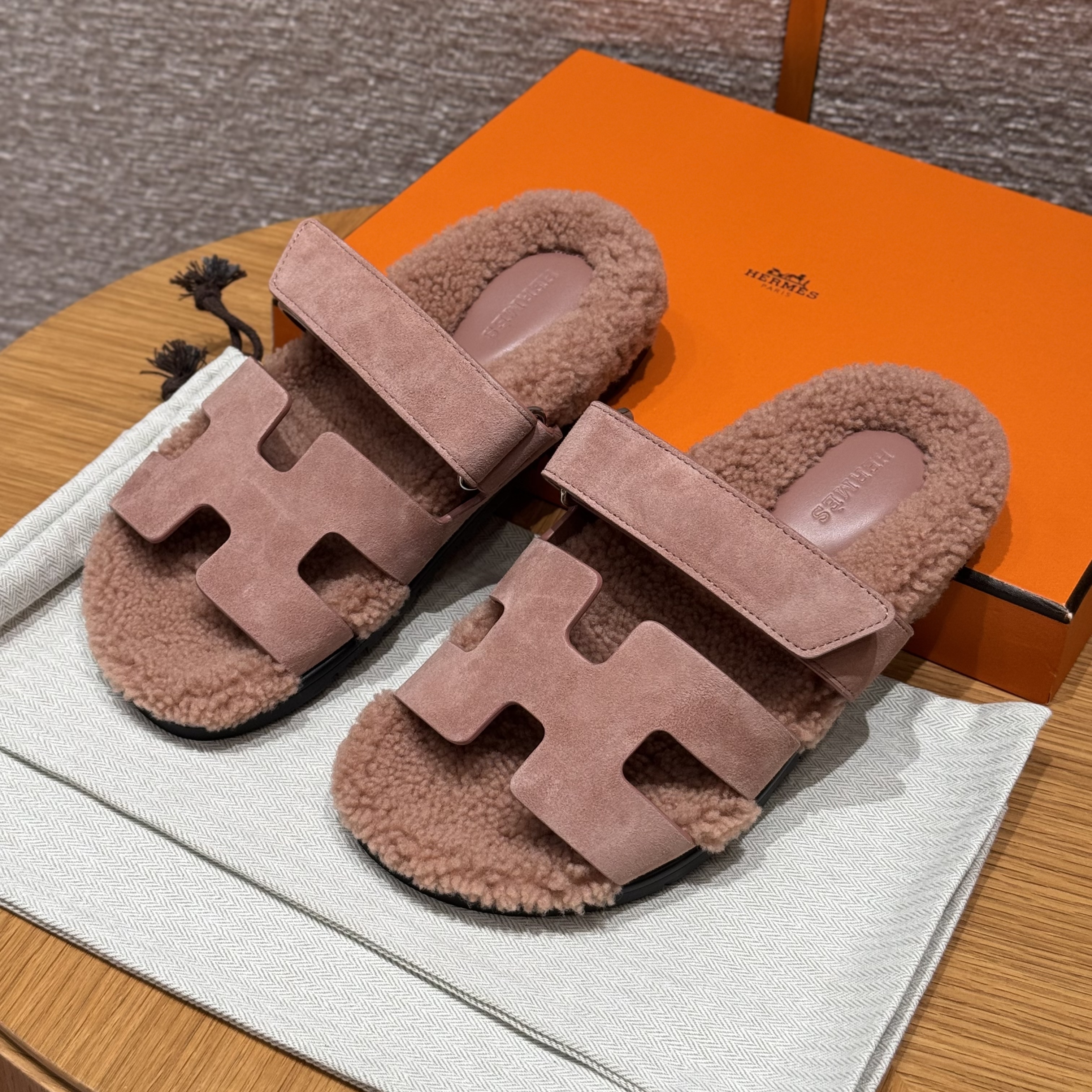에르메스 시어링 시프레 샌들 (handmade ver.)