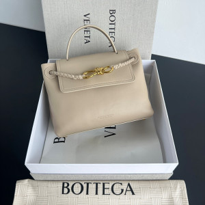 보테가베네타 스몰 차오 차오 836940