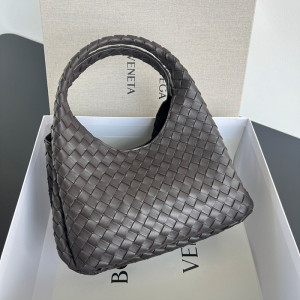 보테가베네타 캄파나 미디엄 844249