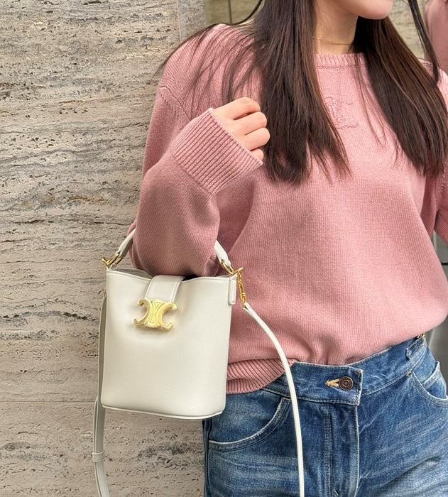 셀린느 미니 루이즈 버킷 10N473