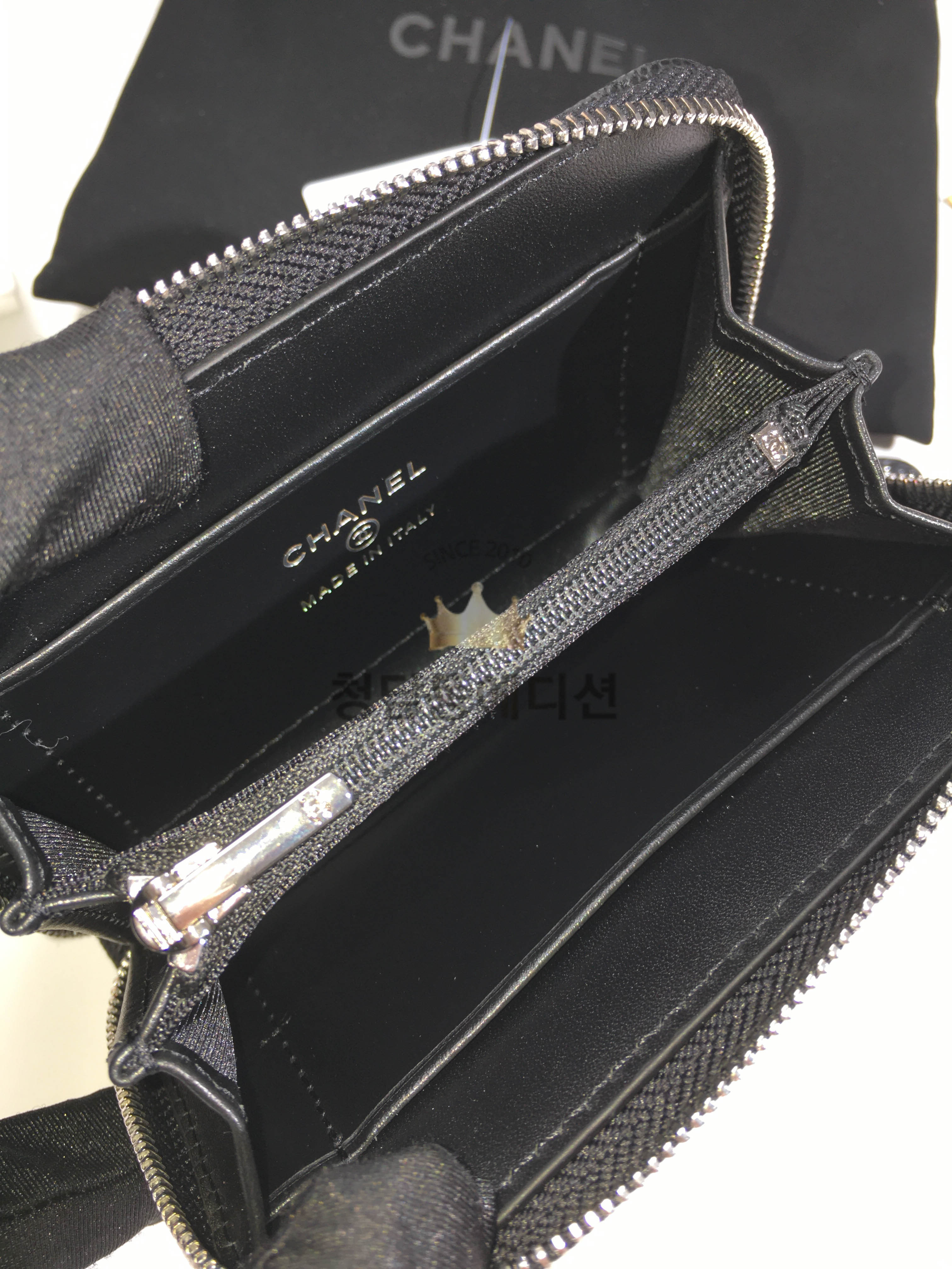 샤넬 25B CC 별 로고 캐비어 지퍼 카드지갑 (컬러 블랙)